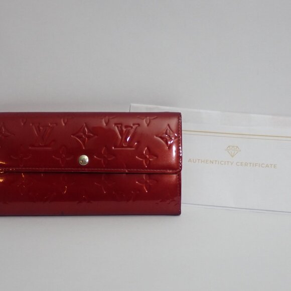 Louis Vuitton Monogram Vernis Sarah Long Red Wallet - Picture 2 of 9